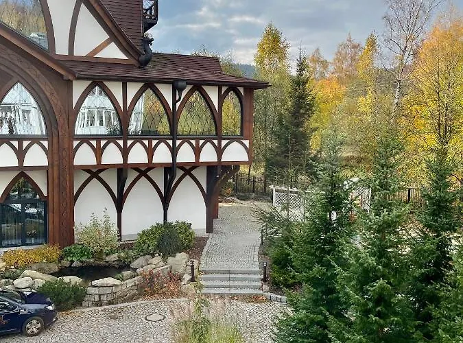 Dolina Wikingow Urnes 07 * شكلارسكا بوريبا