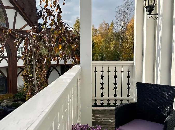 Dolina Wikingow Urnes 07 شقة شكلارسكا بوريبا